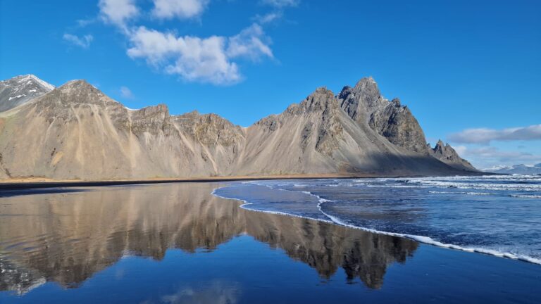 Do They Speak English in Iceland? Exploring Language and Communication in the Land of Fire and Ice