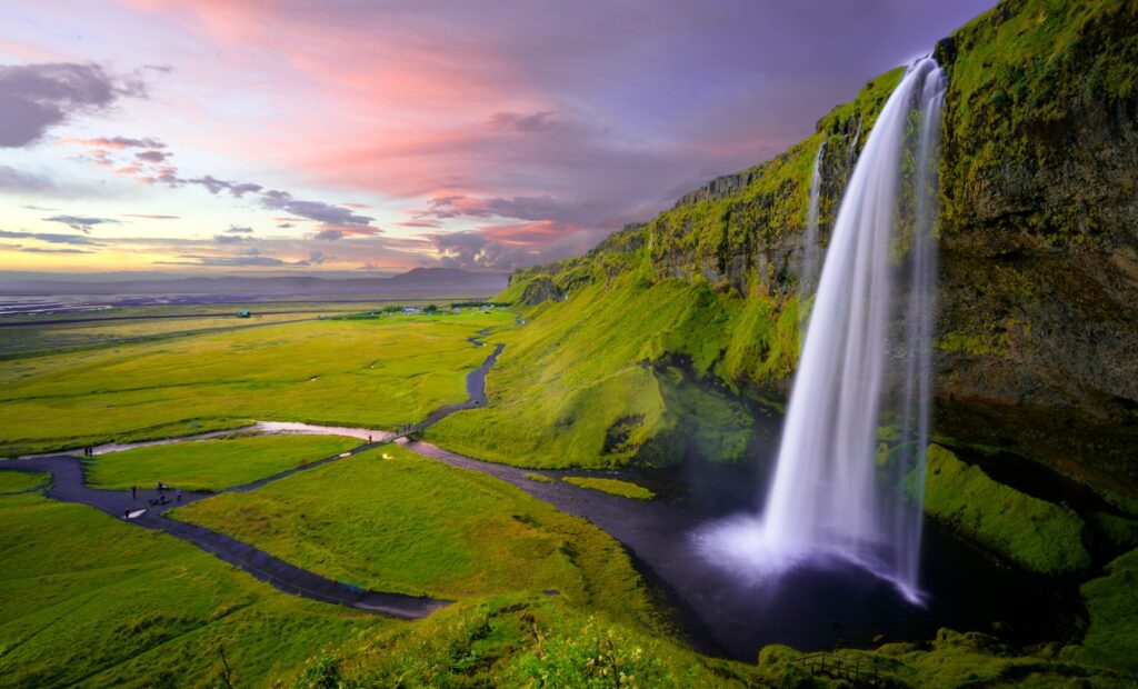 iceland waterfalls at daytime